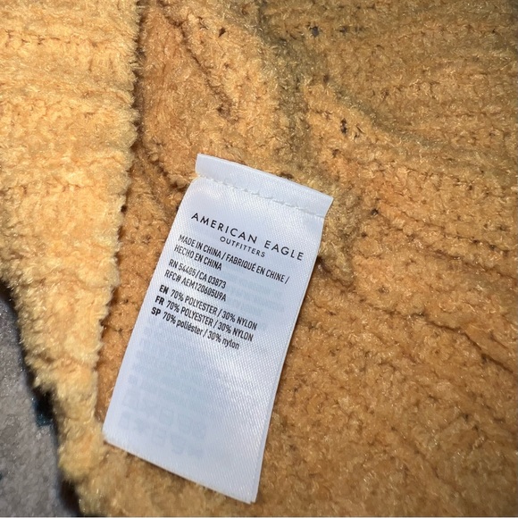 AE Knit Sweater - Picture 4 of 4